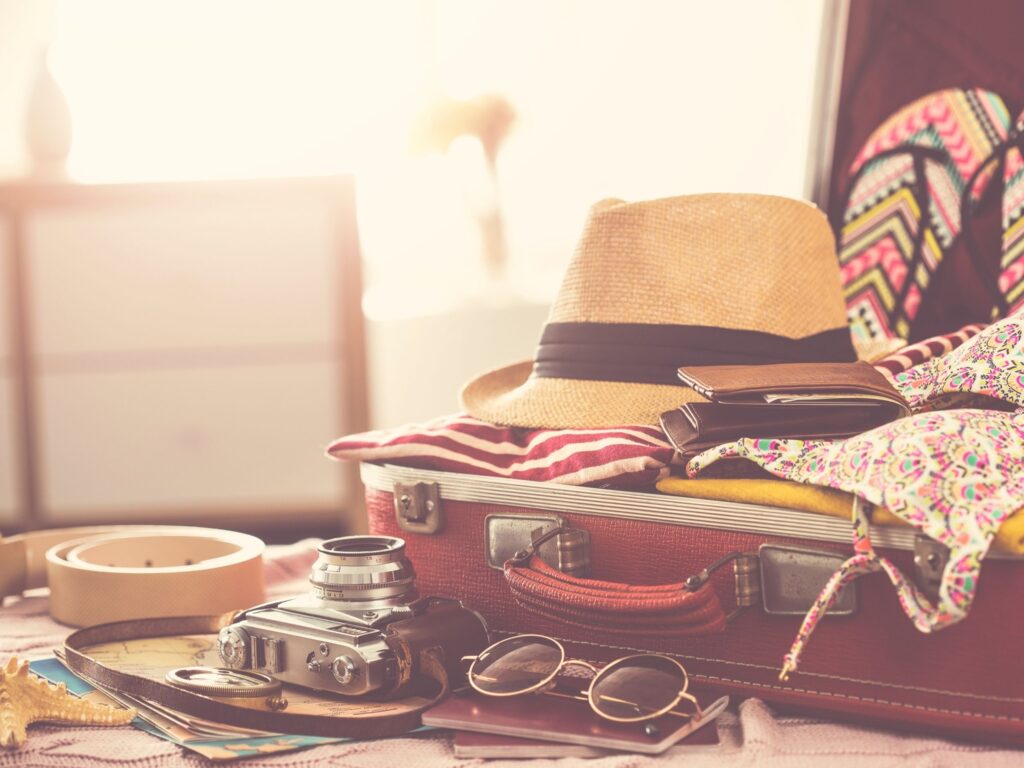 7 Items to Pack for a Healthy Travel